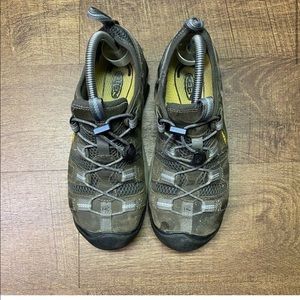 Women’s Keen Flint low ASTM steel toe